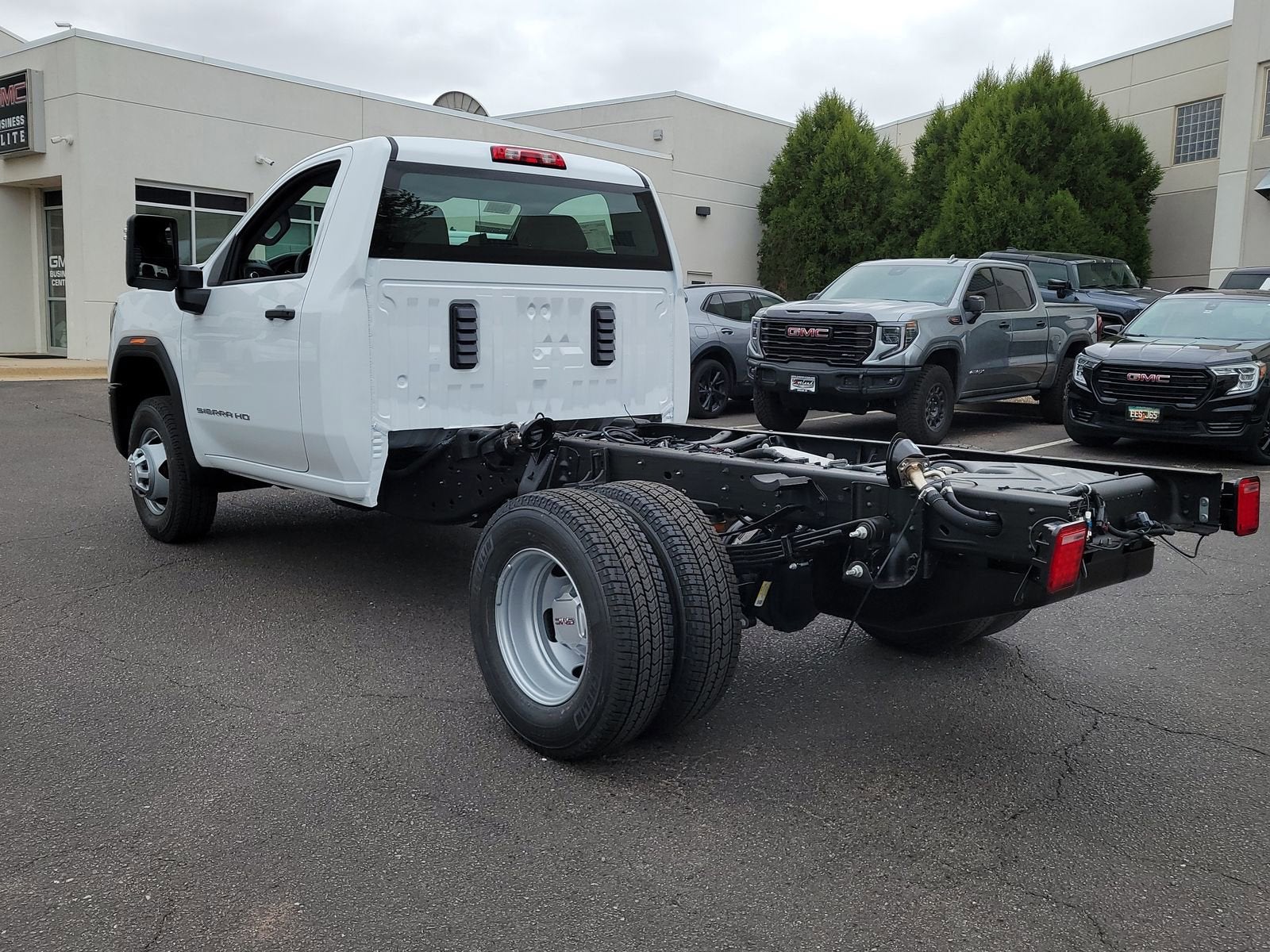 2026 GMC Sierra 3500 HD Chassis Cab Pro
