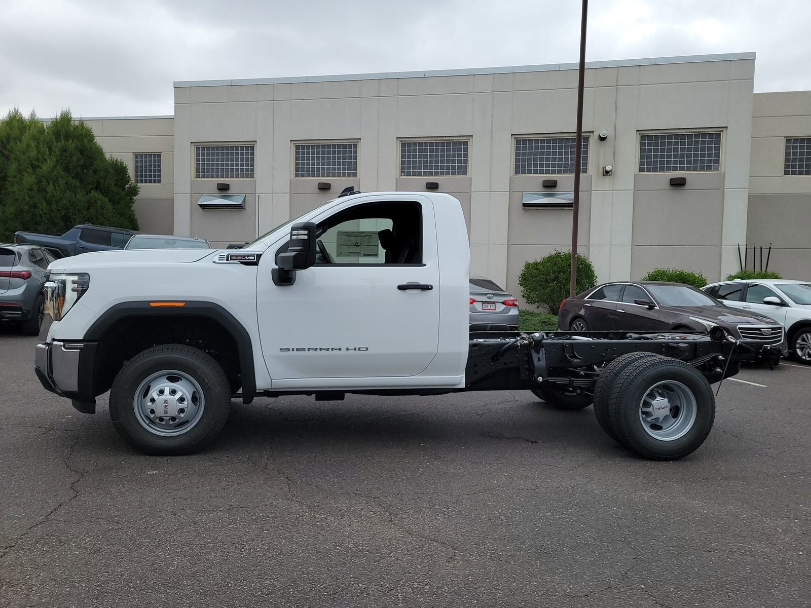 2026 GMC Sierra 3500 HD Chassis Cab Pro
