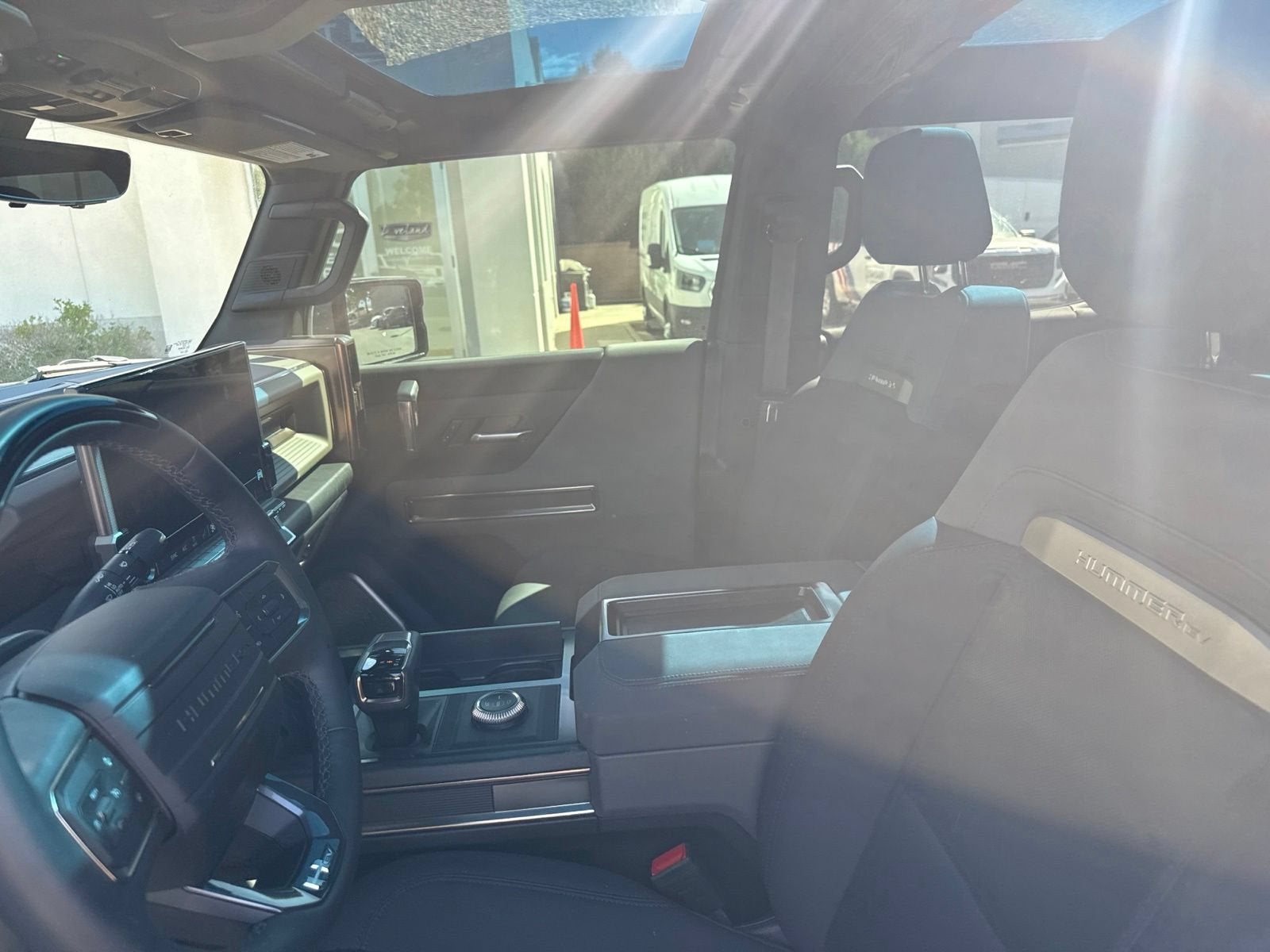 2024 GMC HUMMER EV SUV 2X