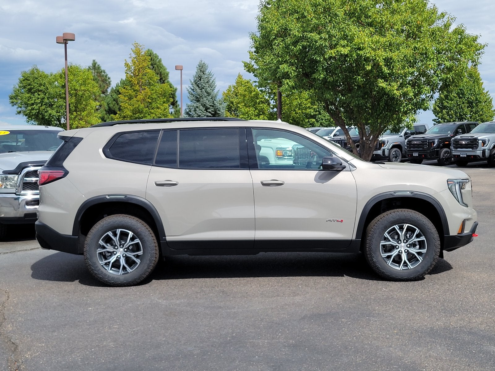 2027 GMC Acadia AT4