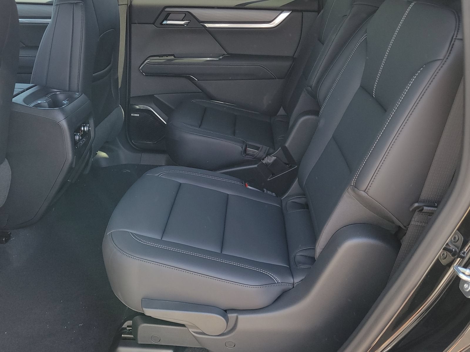 2026 GMC Acadia Elevation - Photo 7