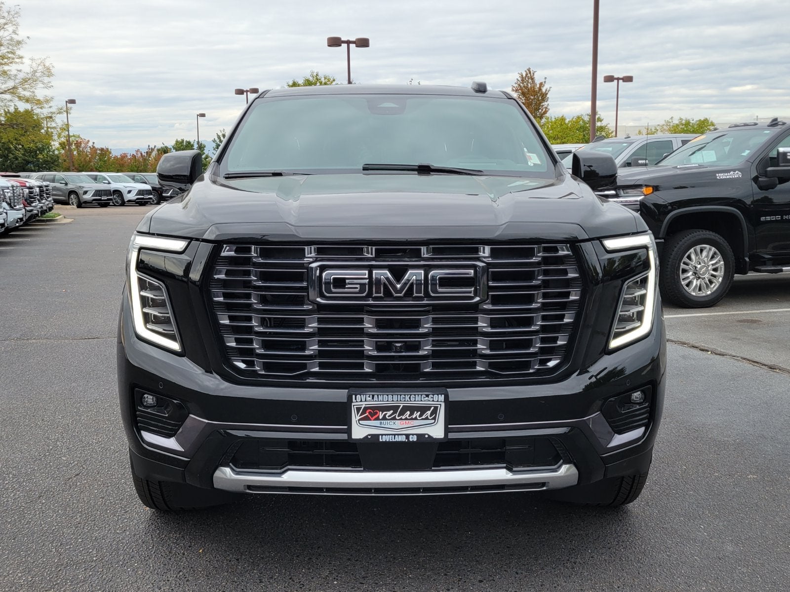 2026 GMC Yukon Denali Ultimate - Photo 8