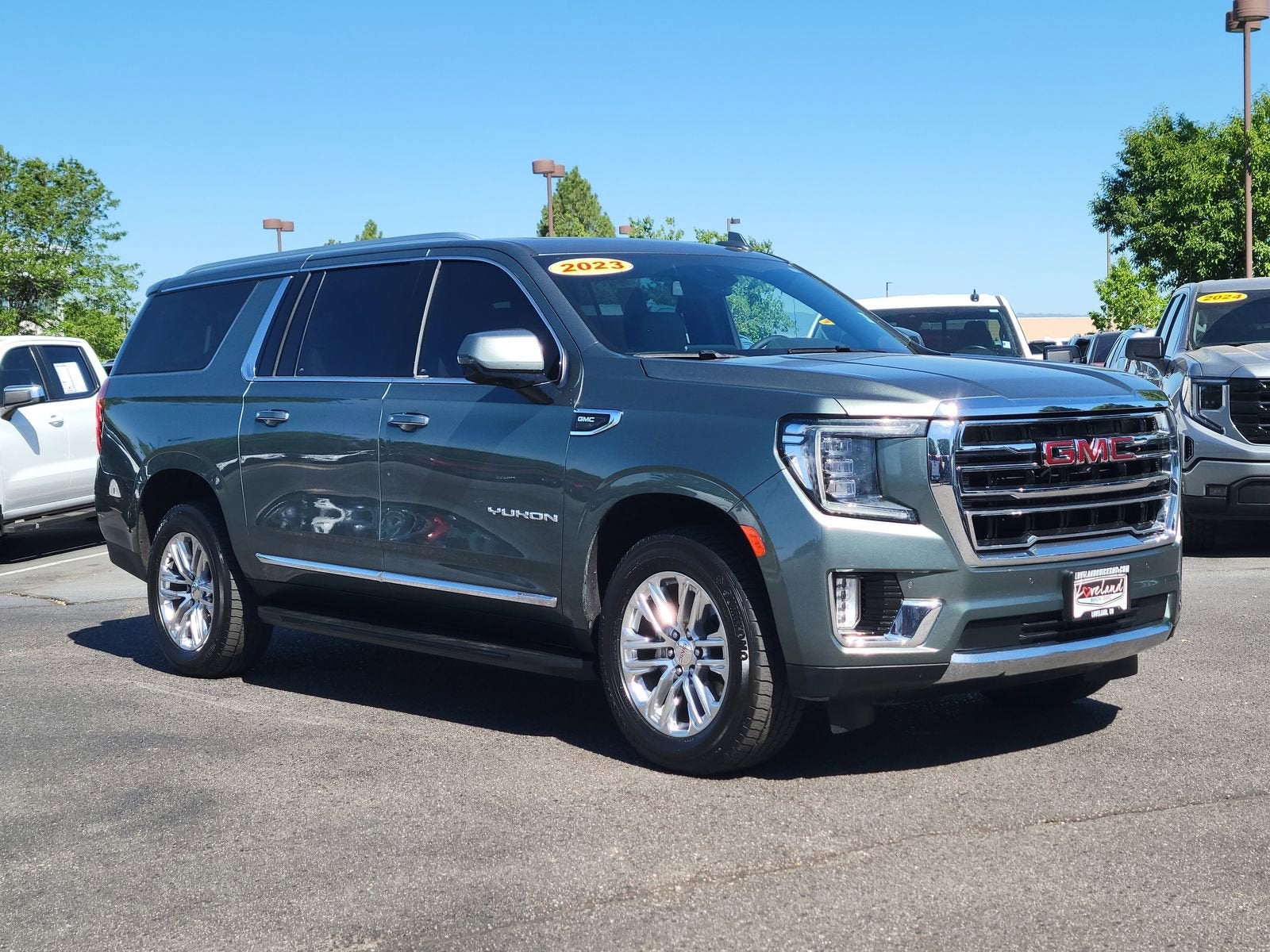 2023 GMC Yukon XL SLT