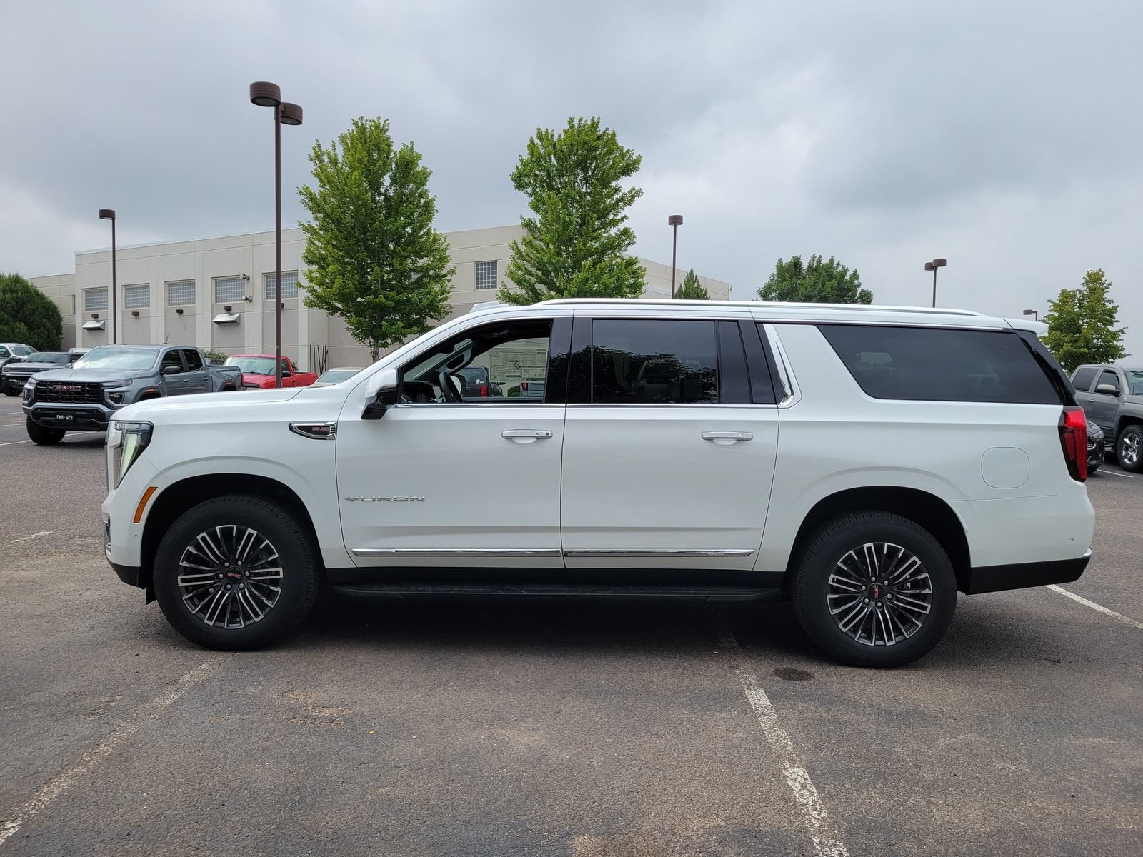 2026 GMC Yukon XL Elevation