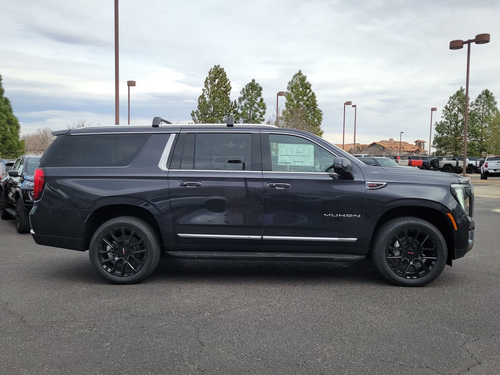 2026 GMC Yukon XL Elevation