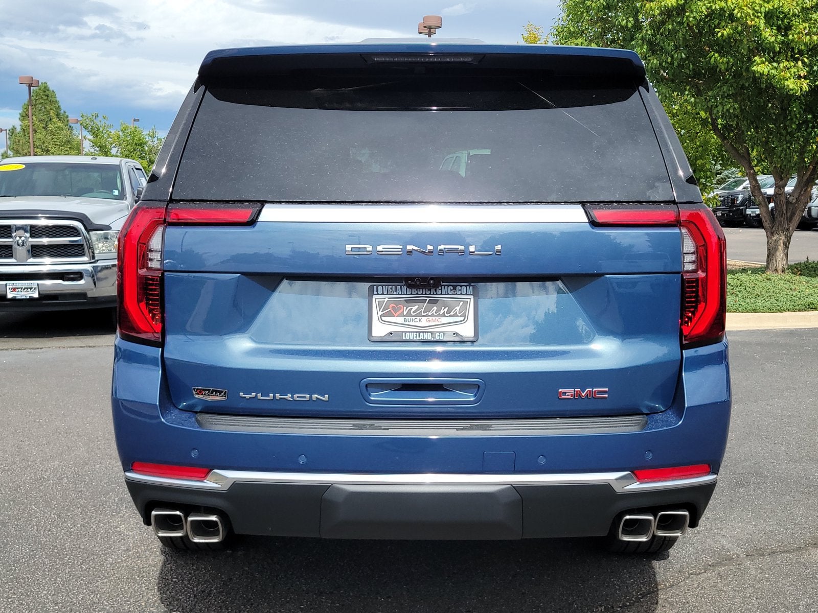 2026 GMC Yukon XL Denali - Photo 11