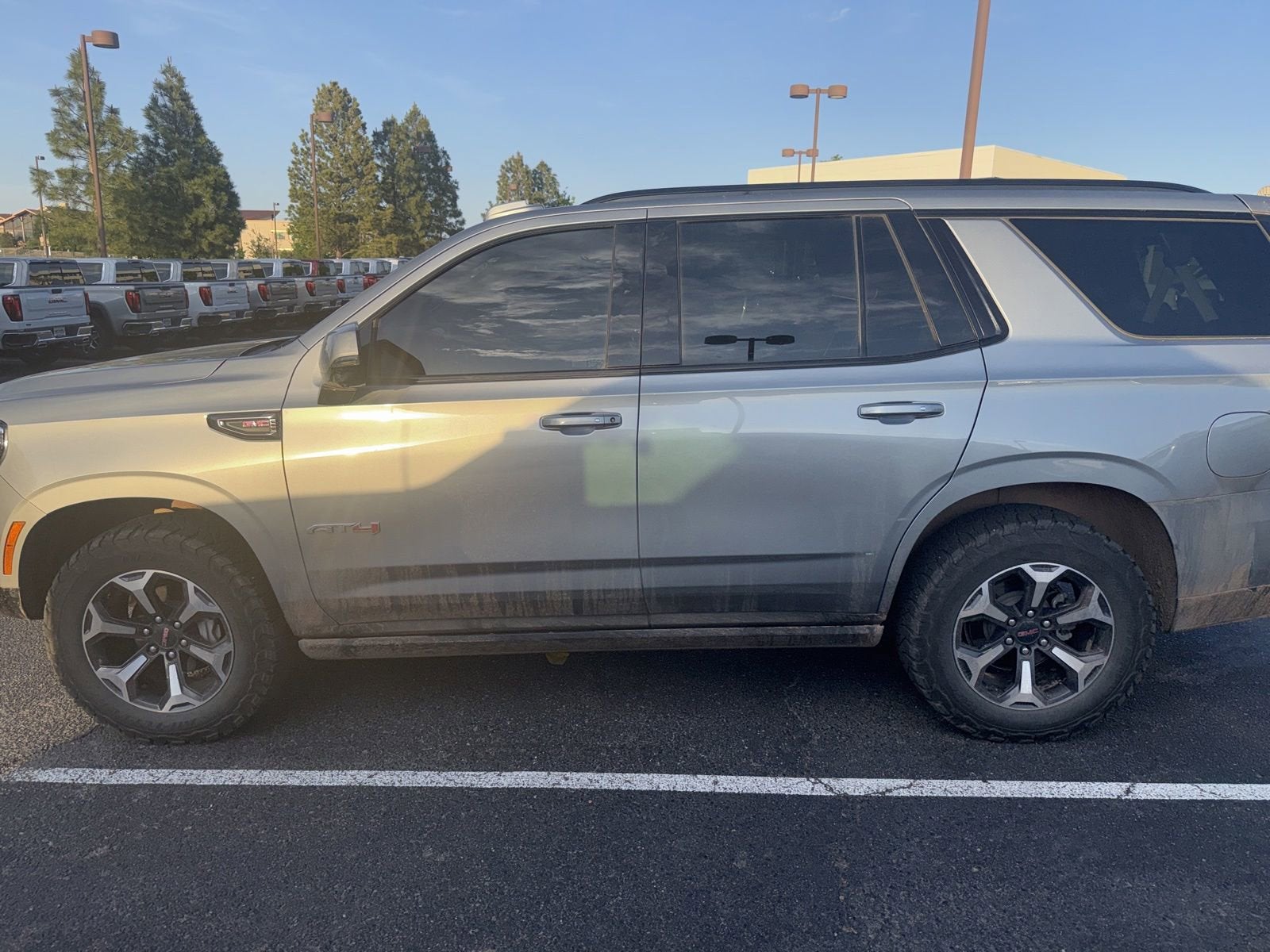 2025 GMC Yukon 4WD AT4 Ultimate's photo