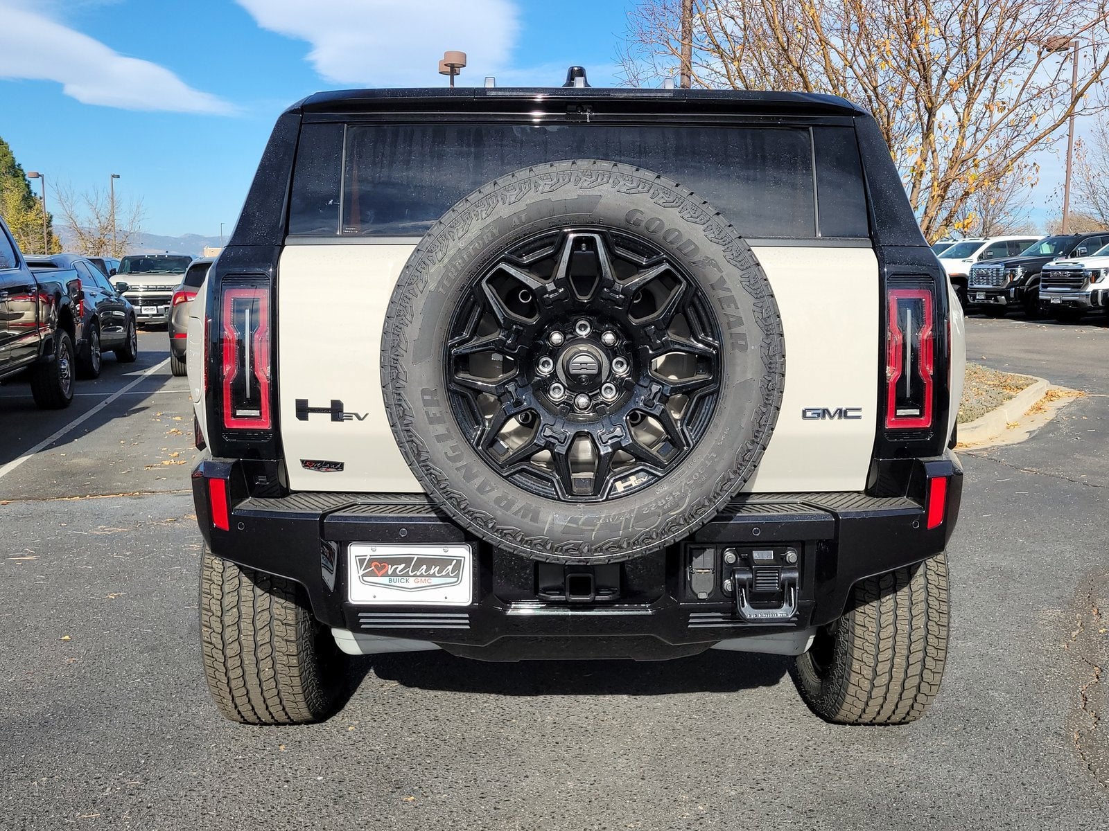 2026 GMC HUMMER EV SUV 2X