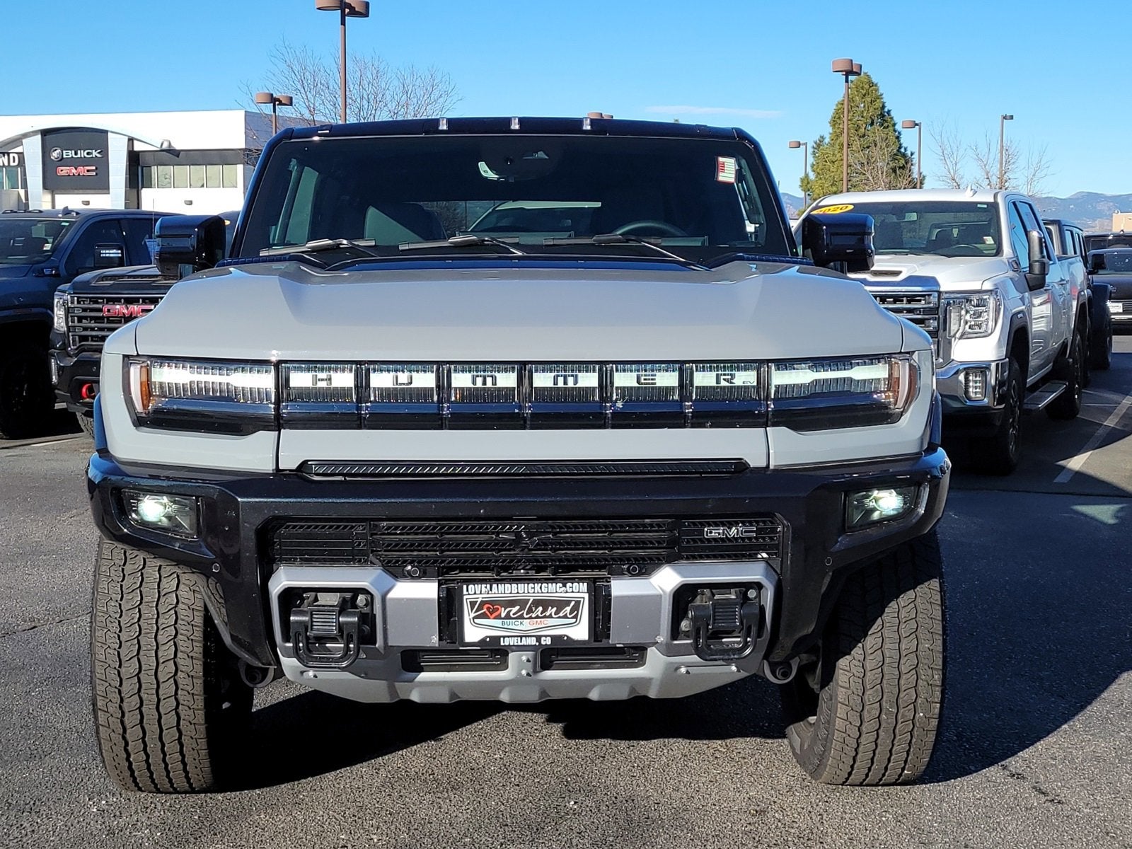 2026 GMC HUMMER EV SUV 2X