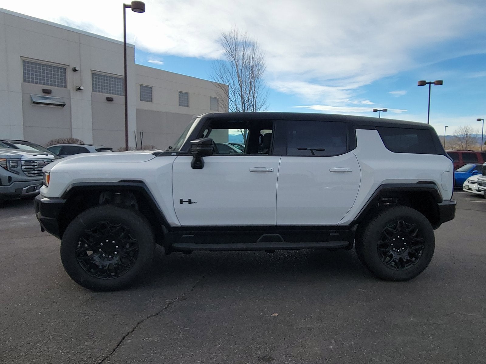 2026 GMC HUMMER EV SUV 2X