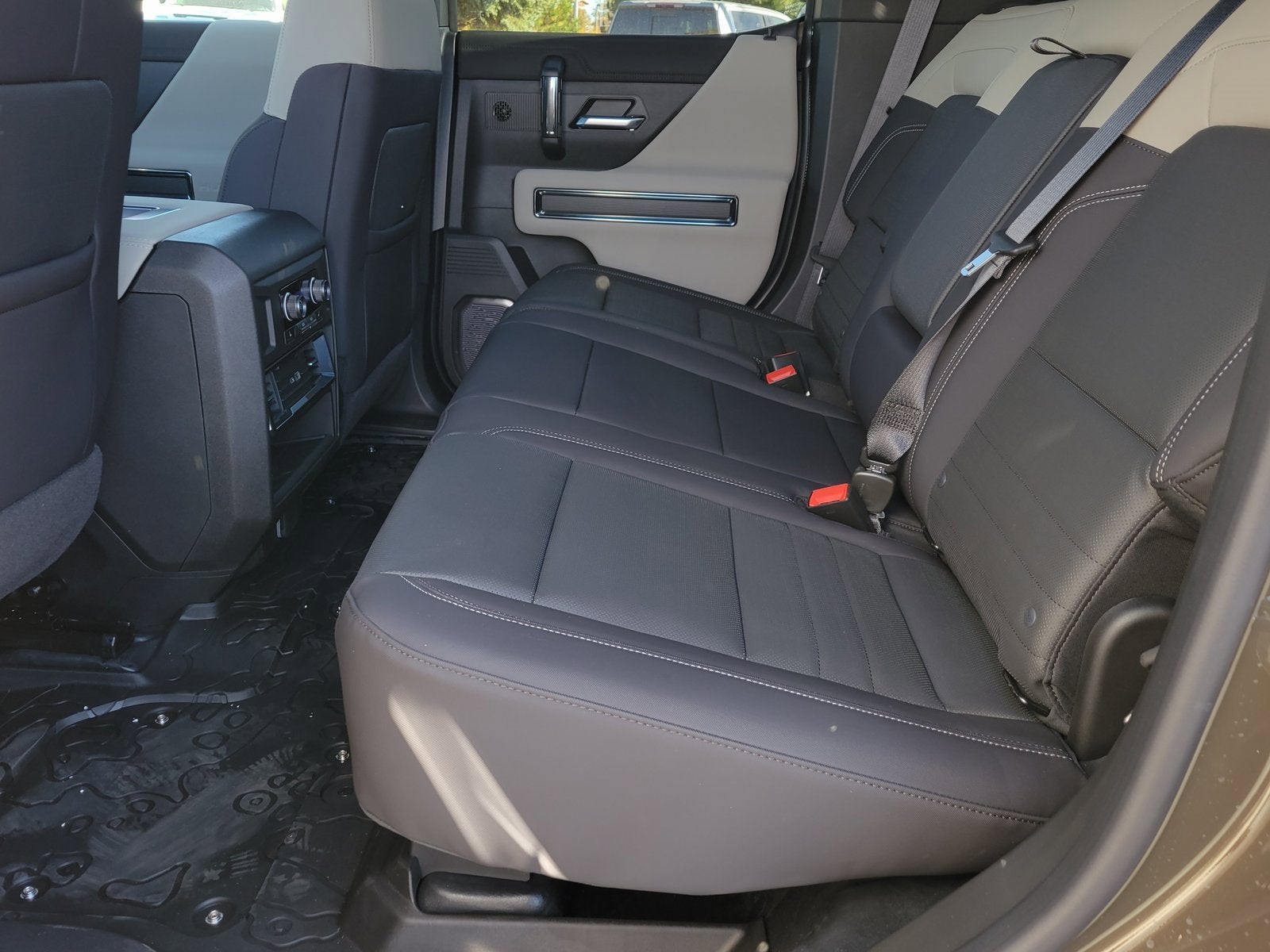 2026 GMC HUMMER EV SUV 2X