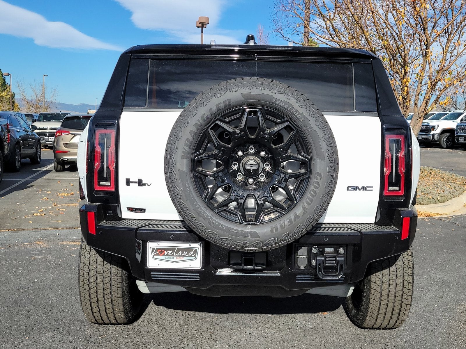 2026 GMC HUMMER EV SUV 2X