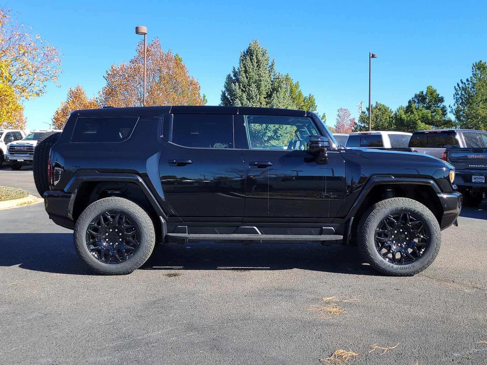 2026 GMC HUMMER EV SUV 2X