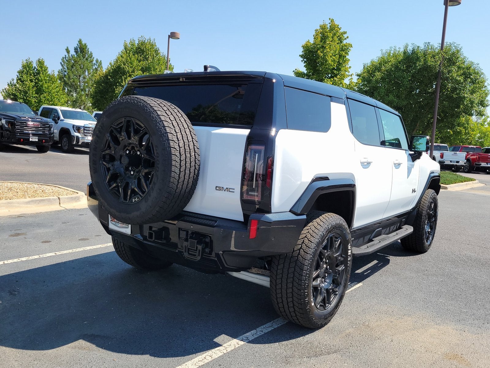 2026 GMC HUMMER EV SUV 2X