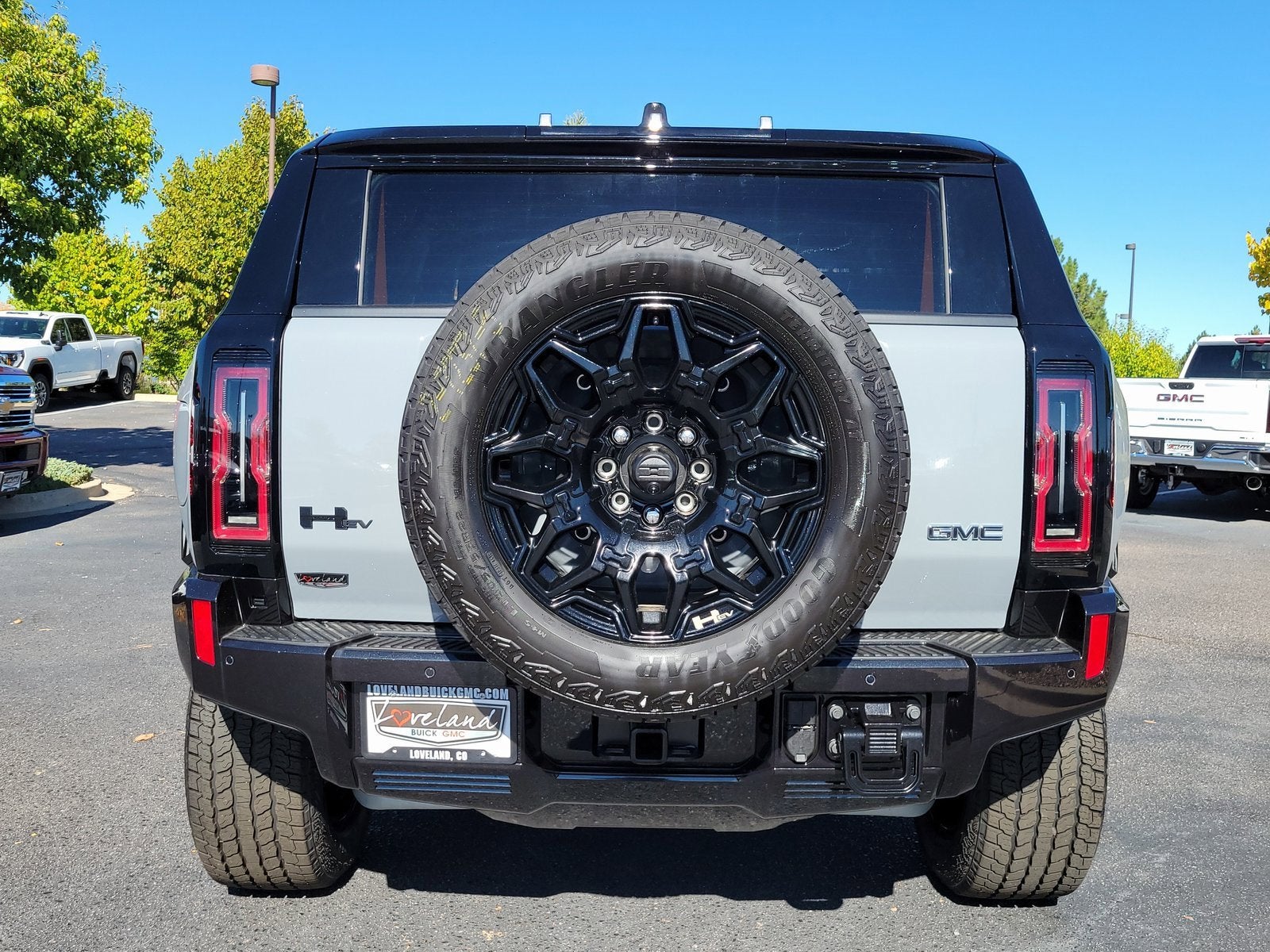 2026 GMC HUMMER EV SUV 2X