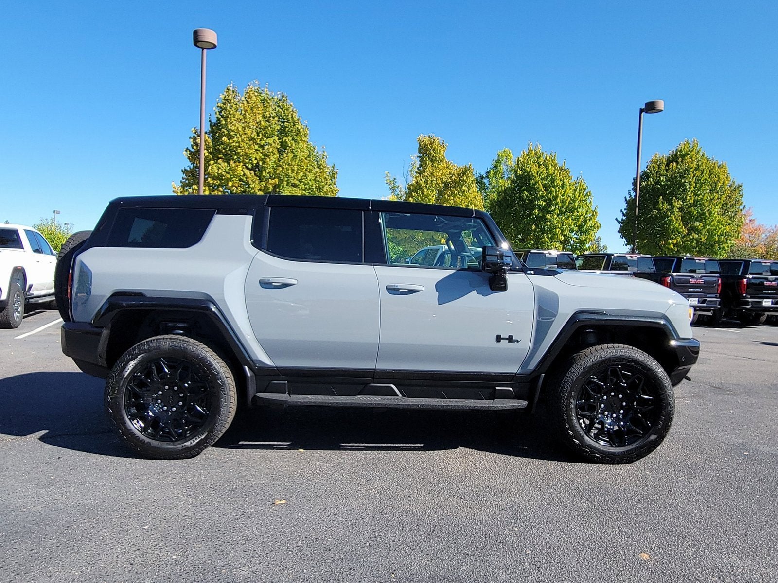 2026 GMC HUMMER EV SUV 2X