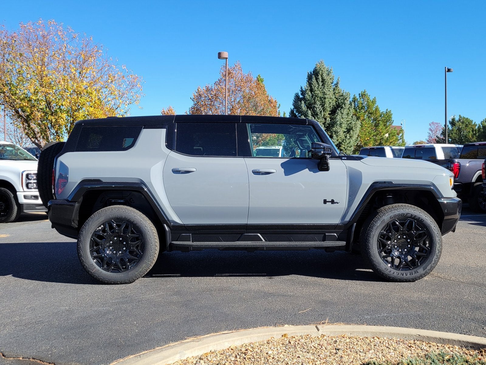 2026 GMC HUMMER EV SUV 2X