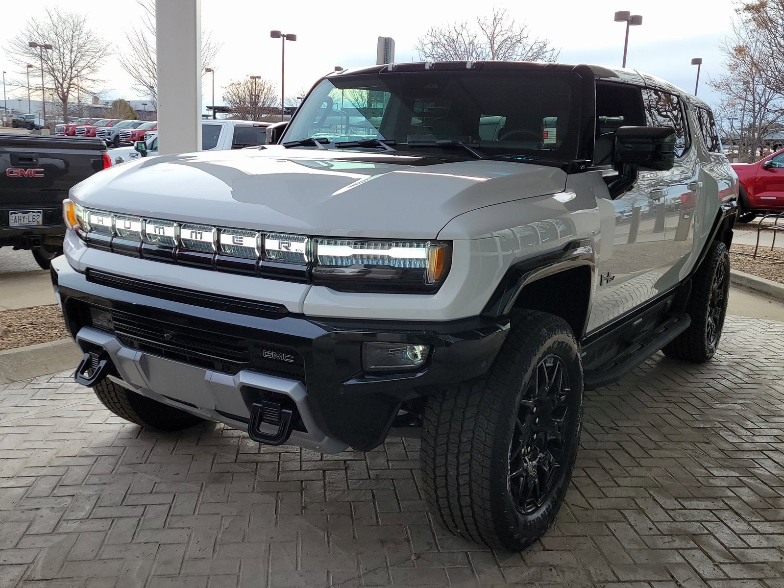 2026 GMC HUMMER EV SUV 2X