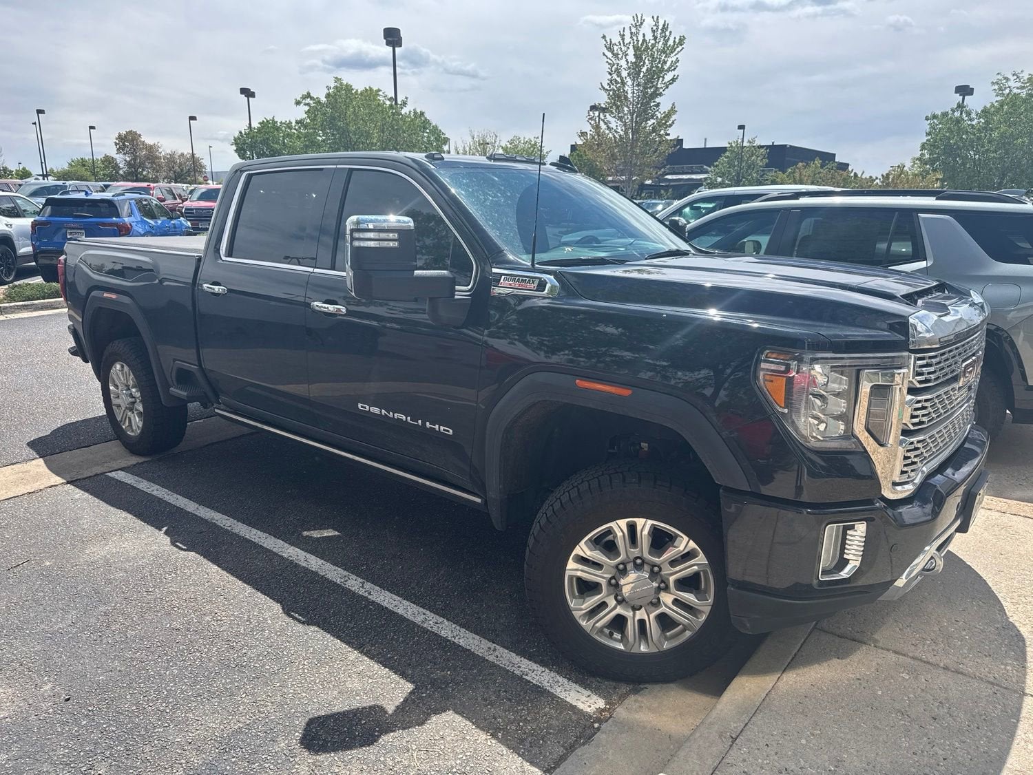 2023 GMC Sierra 4WD Crew Cab Standard Box Denali's photo
