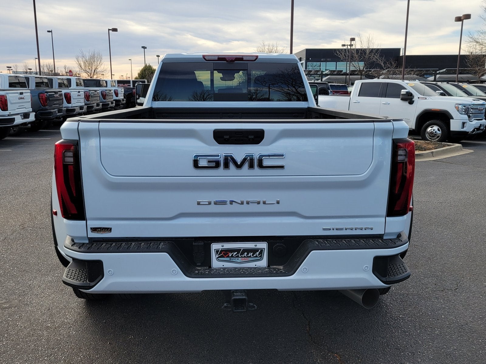 2026 GMC Sierra 3500 HD Denali Ultimate DRW