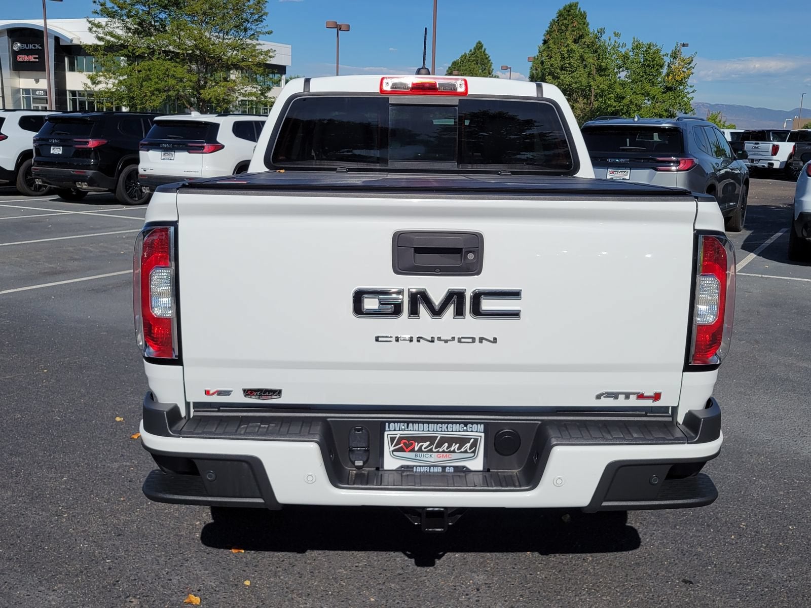 2022 GMC Canyon 4WD AT4 w/Leather