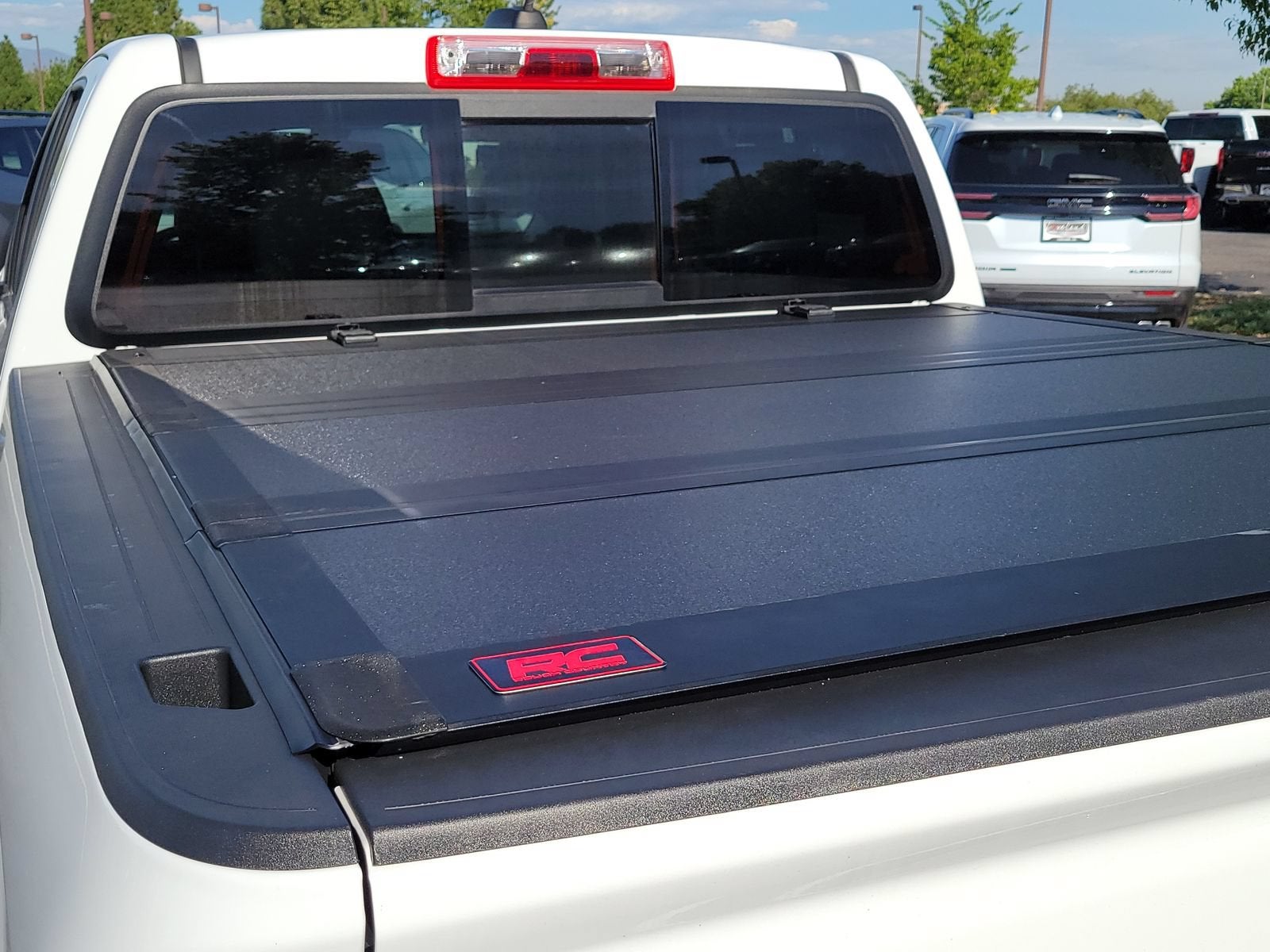 2022 GMC Canyon 4WD AT4 w/Leather