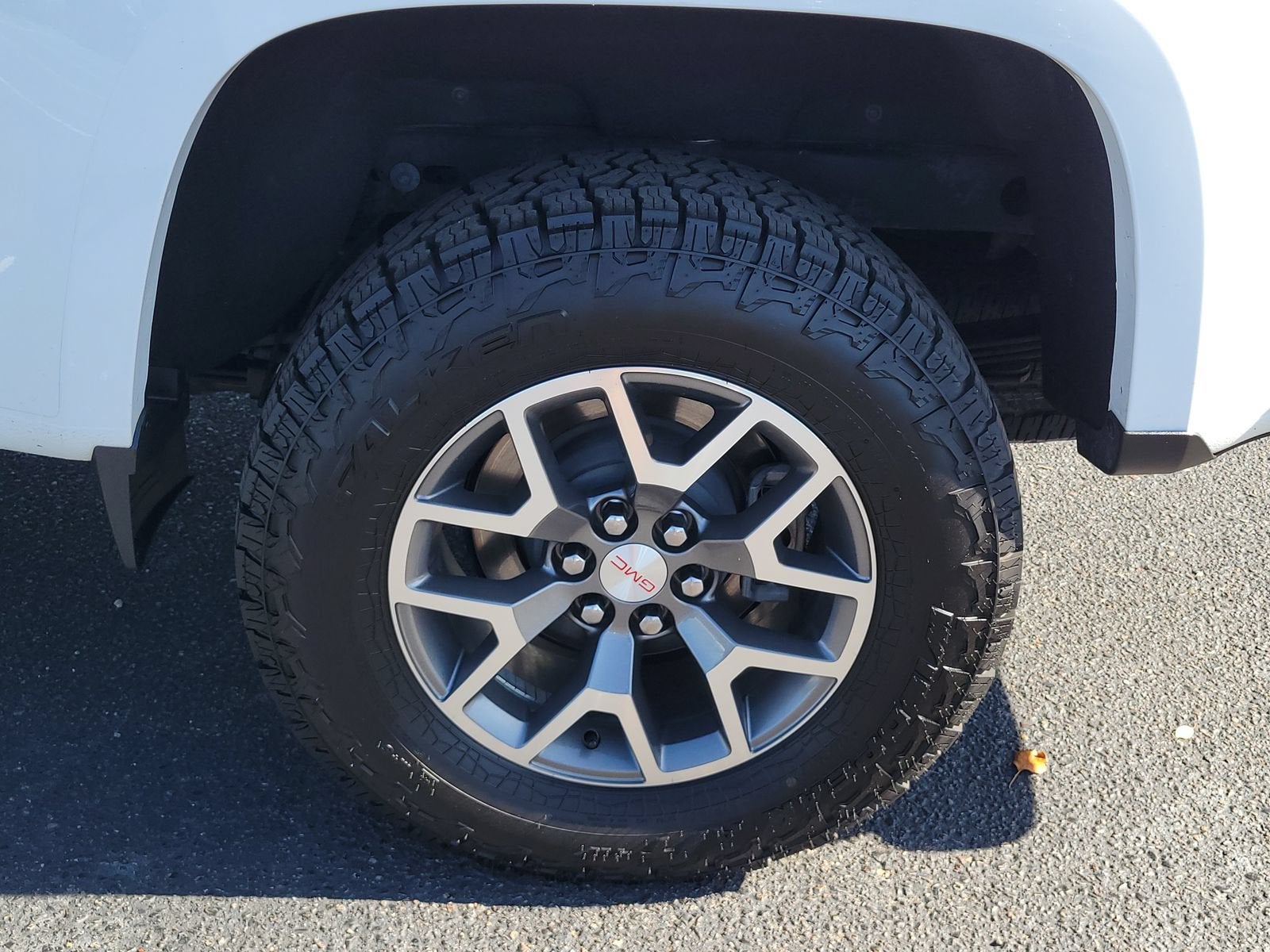 2022 GMC Canyon 4WD AT4 w/Leather