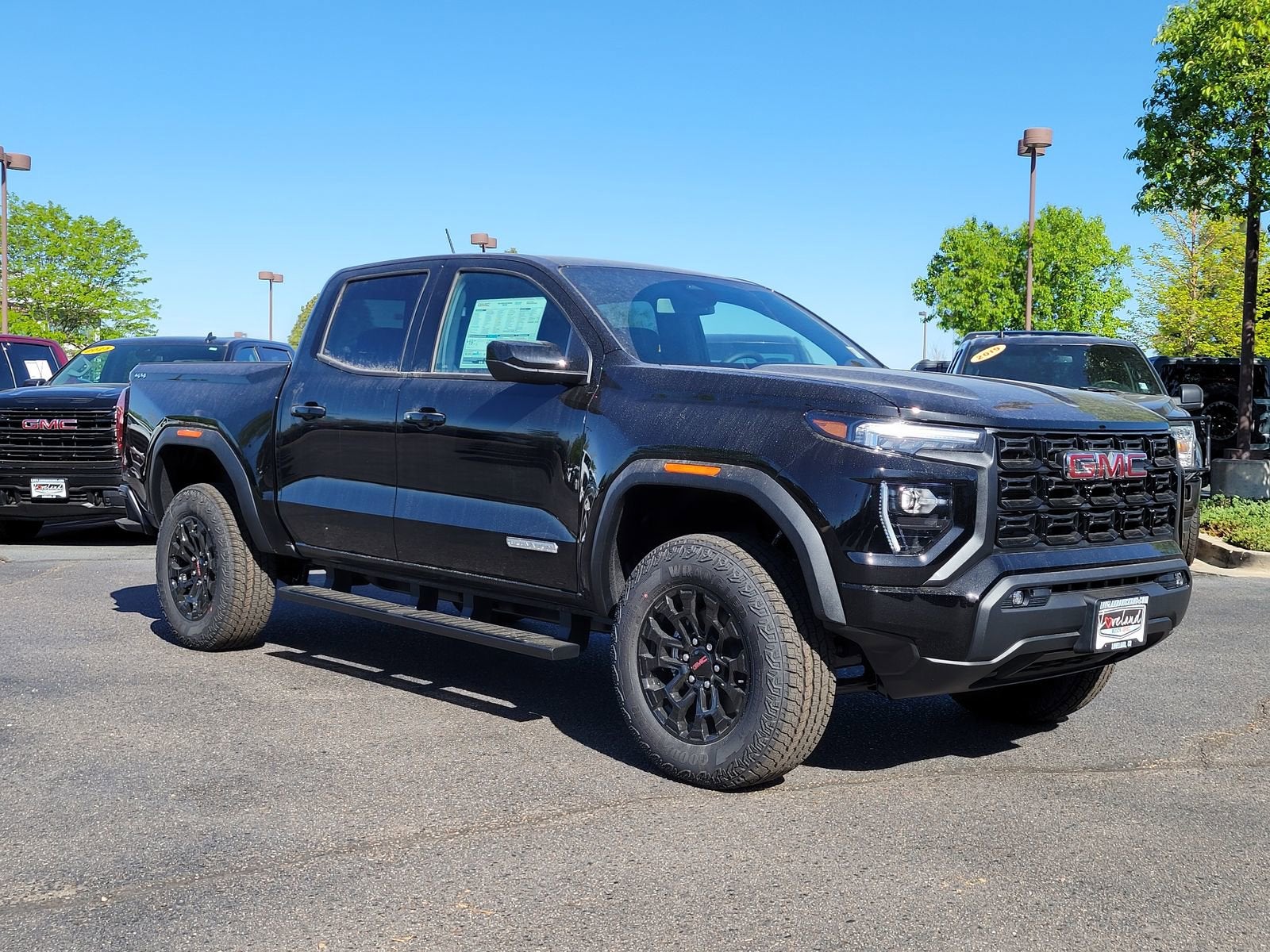 2026 GMC Canyon 4WD Elevation Crew Cab Short Box's photo
