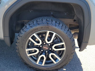 2022 GMC Sierra 1500 Limited AT4