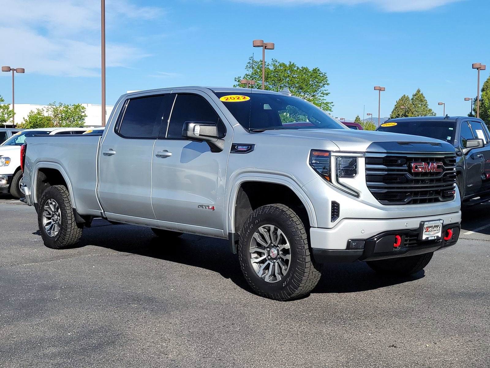 2022 GMC Sierra AT4 4WD Crew Cab Short Box's photo
