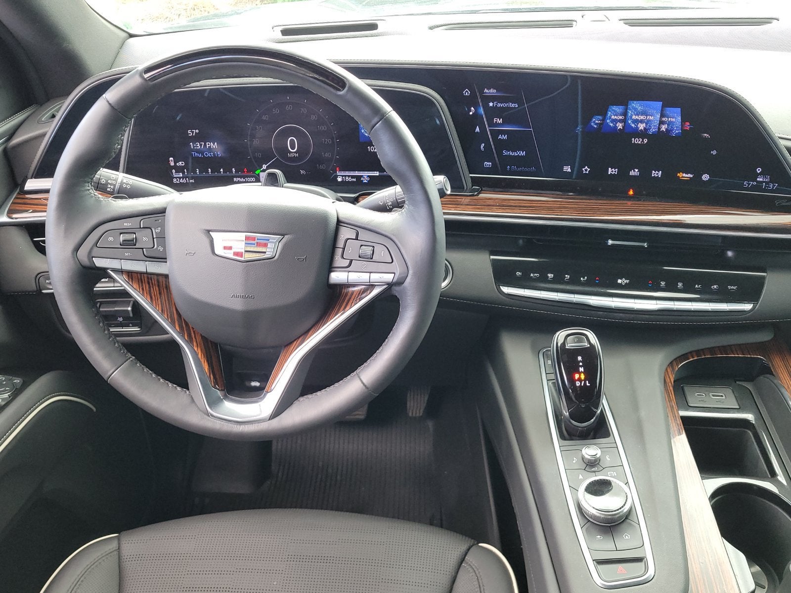 2022 Cadillac Escalade Premium Luxury - Photo 13