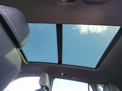 2023 Volkswagen Atlas Cross Sport 2.0T SEL R-Line Black