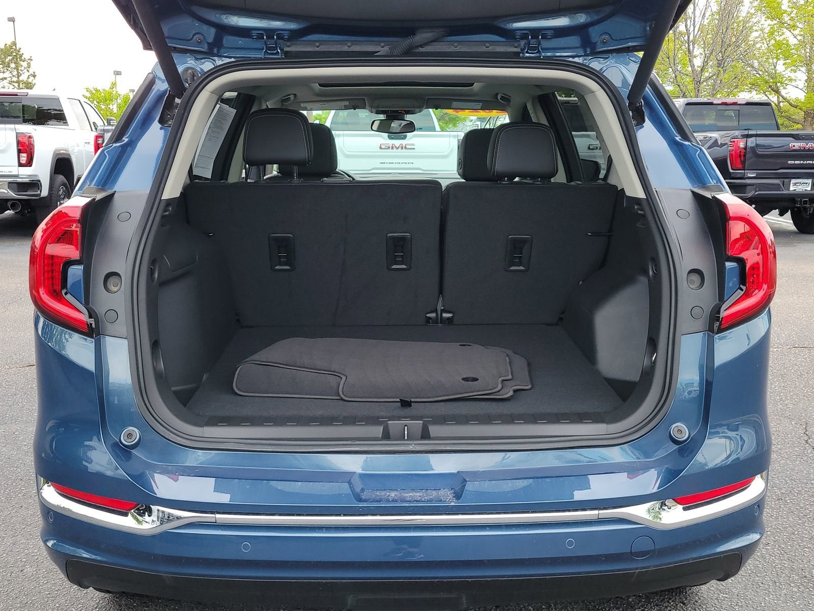 2024 GMC Terrain Denali