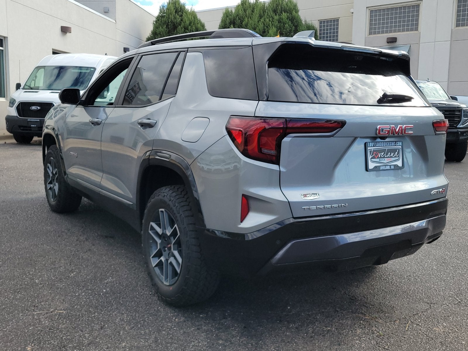 2027 GMC Terrain AT4 - Photo 5