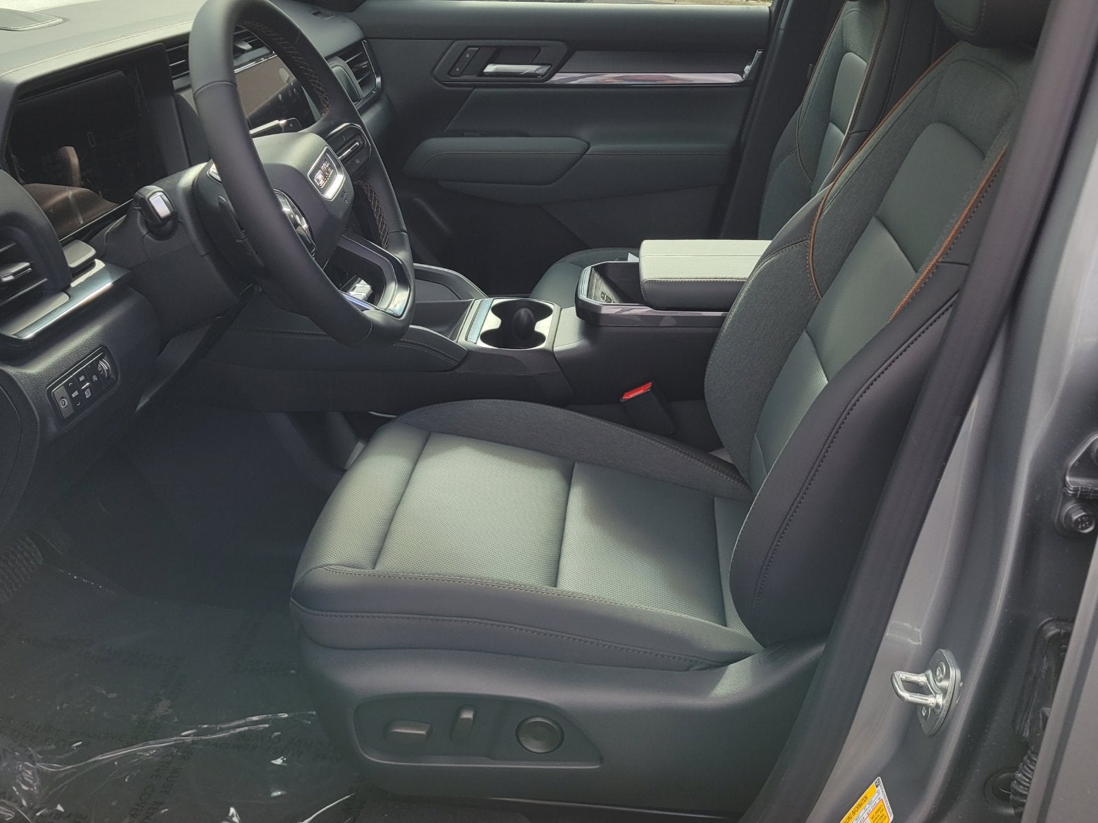 2027 GMC Terrain AT4 - Photo 9