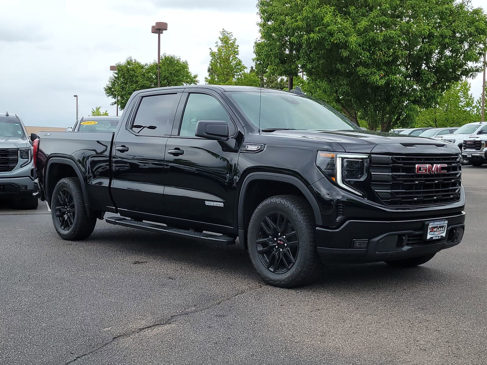2026 GMC Sierra 4WD Crew Cab Short Box Elevation's photo