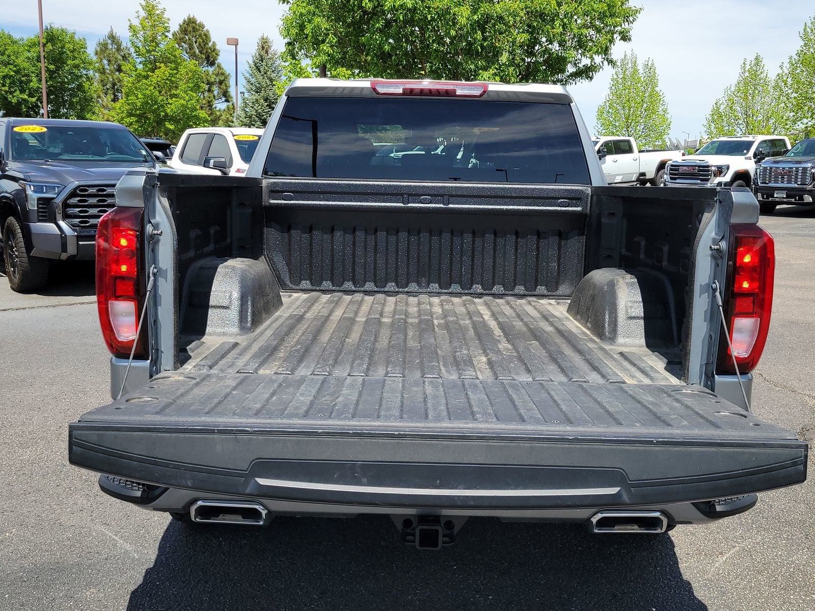 2023 GMC Sierra 1500 Elevation