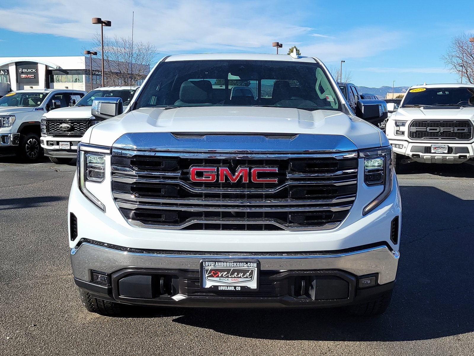 2026 GMC Sierra 1500 SLT