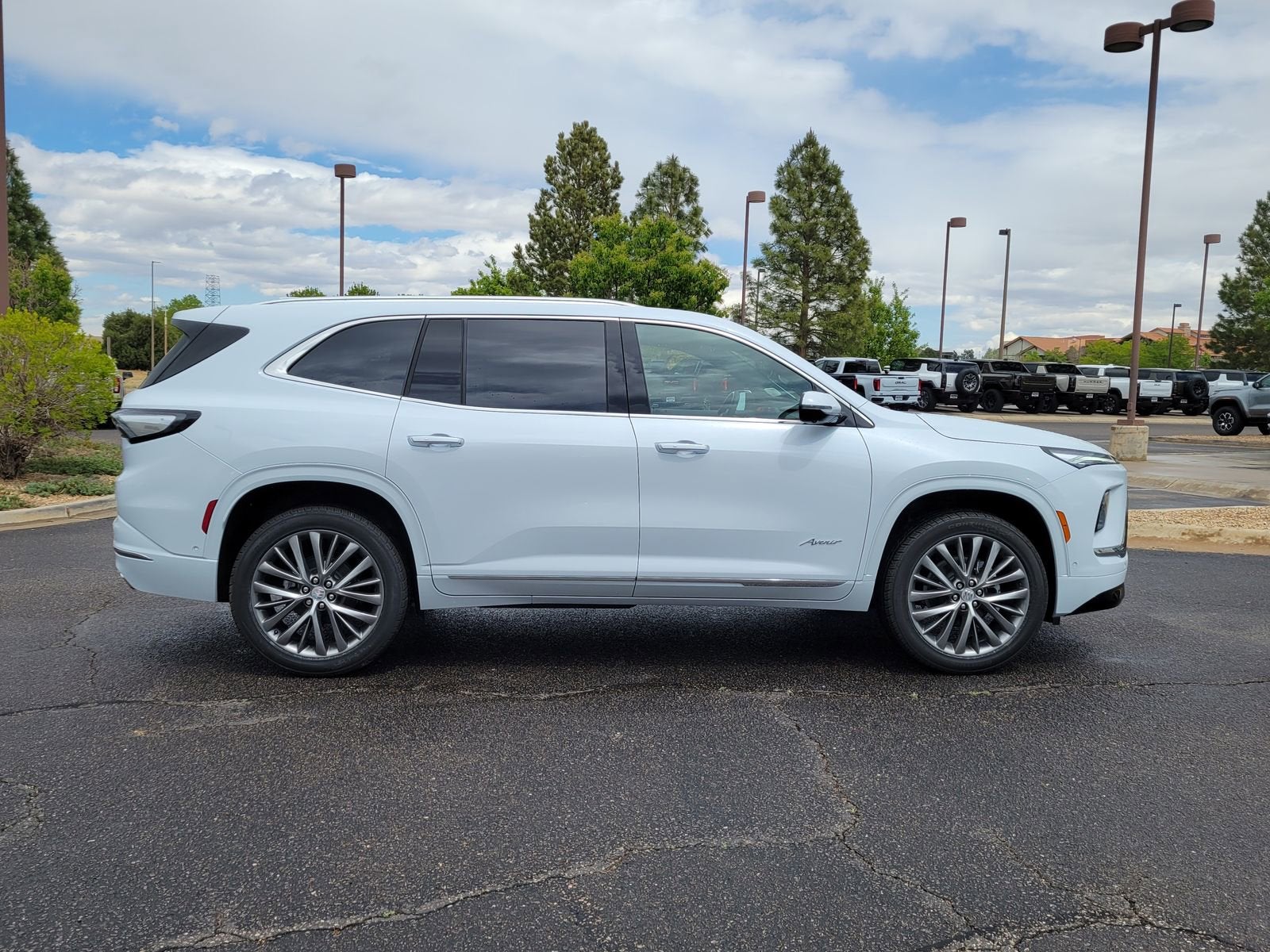 2026 Buick Enclave Avenir
