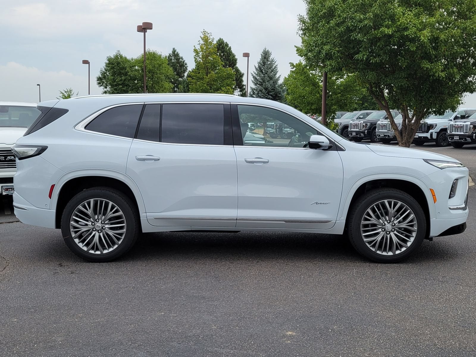 2027 Buick Enclave Avenir