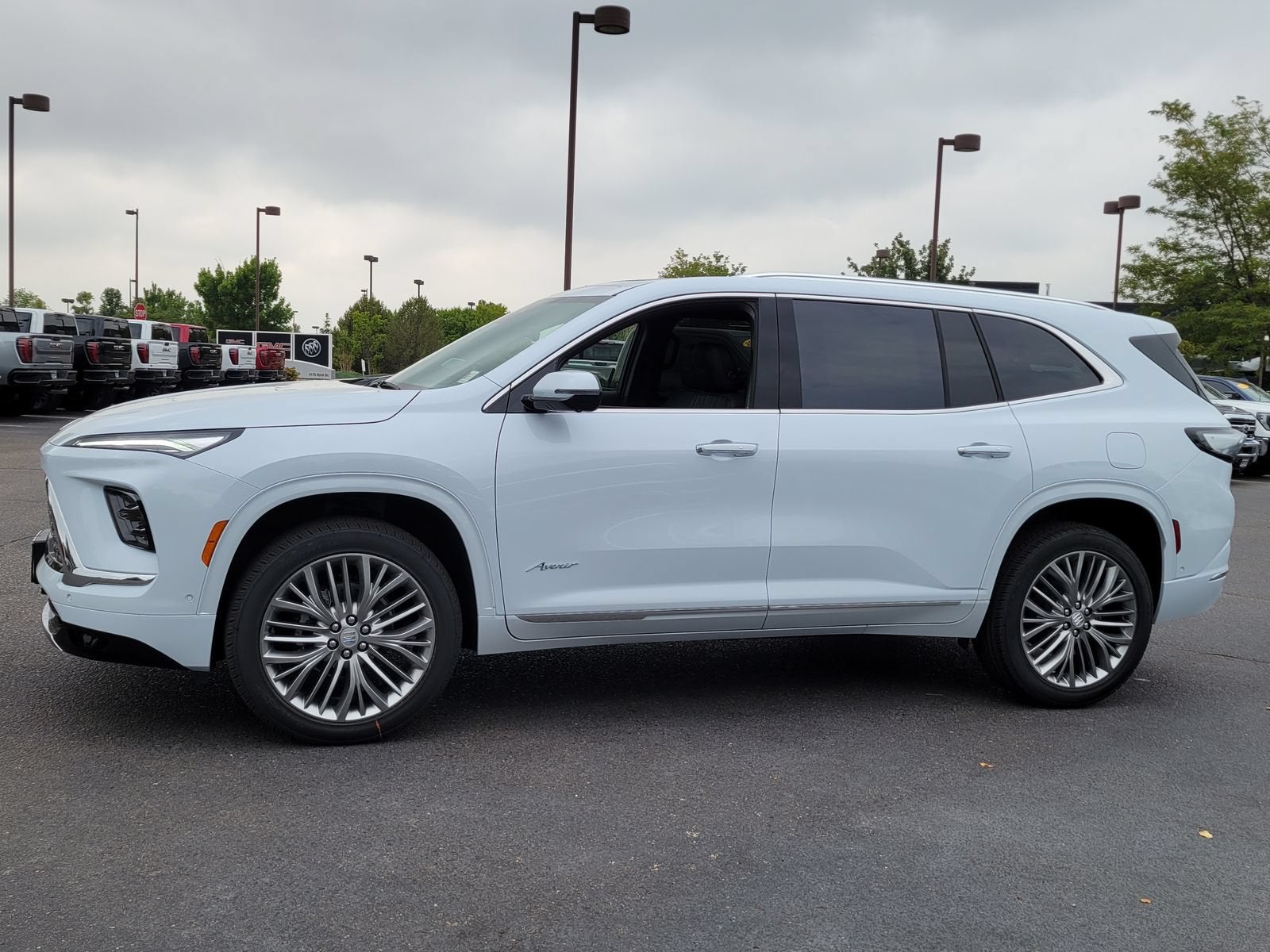 2027 Buick Enclave Avenir