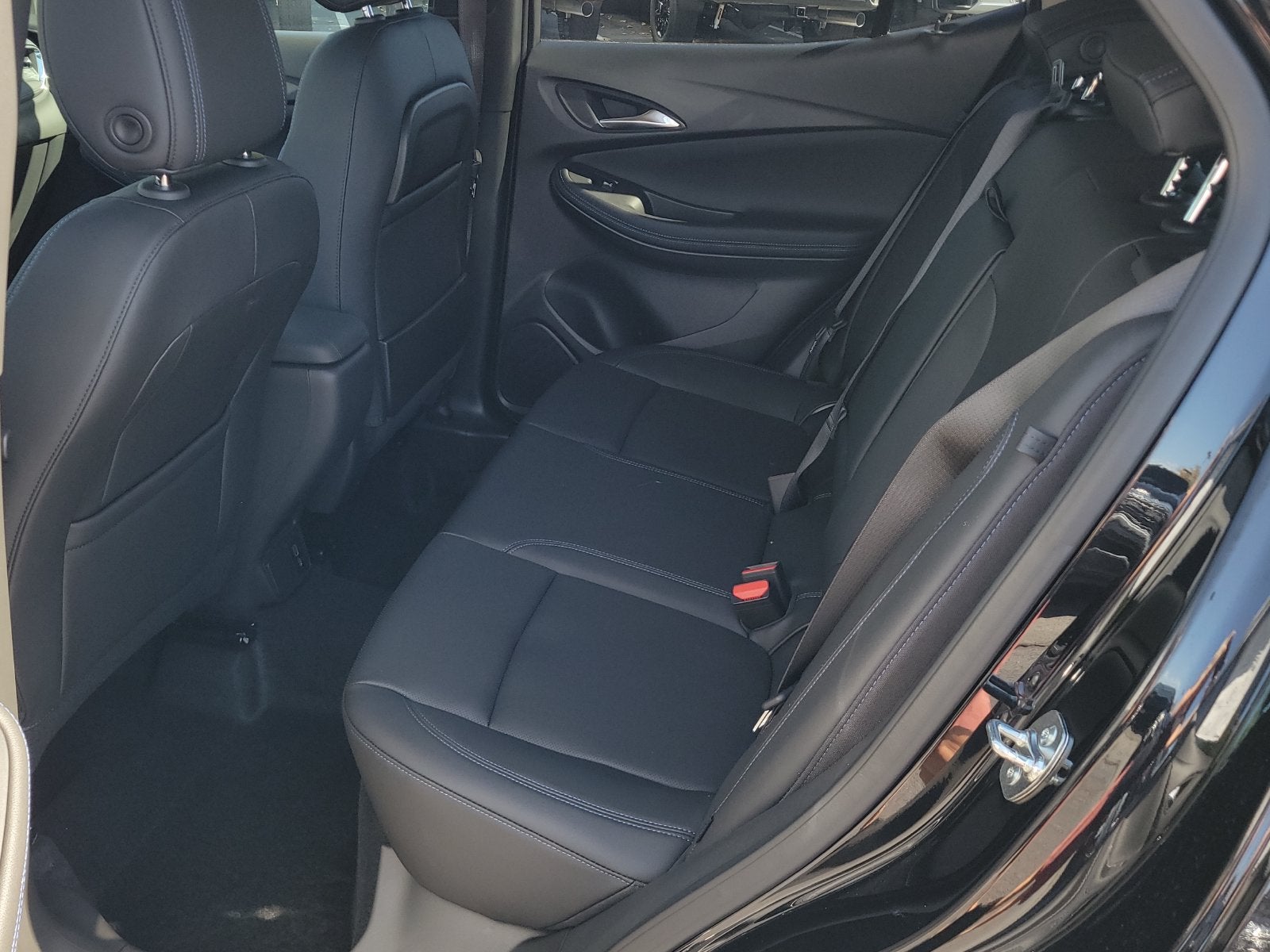 2026 Buick Encore GX Sport Touring - Photo 7