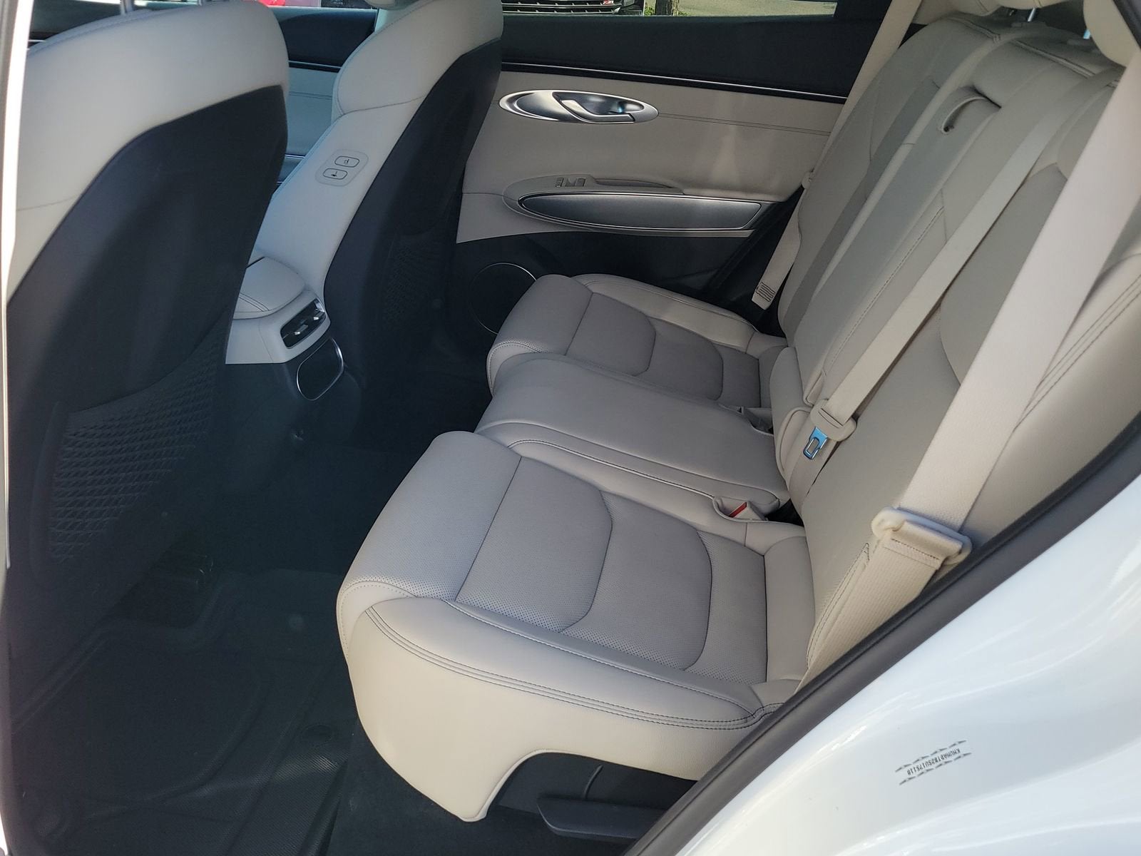 2025 Genesis GV70 2.5T