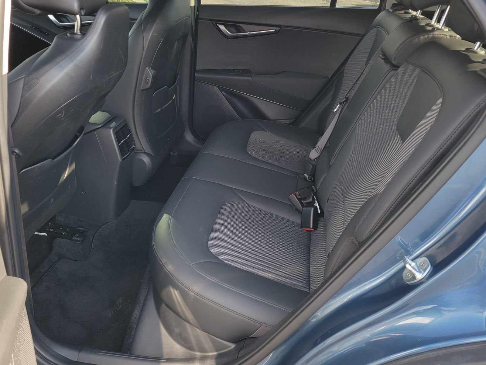 2023 Kia Niro Plug-In Hybrid EX