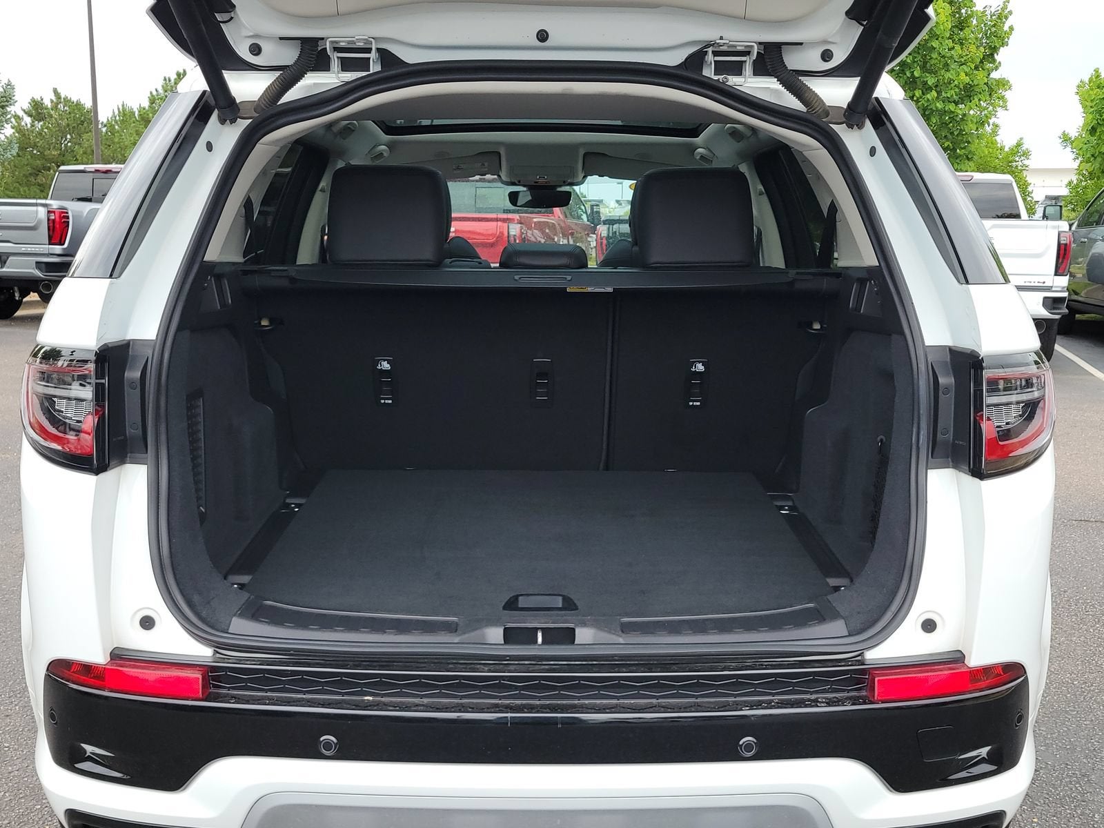 2024 Land Rover Discovery Sport Core S