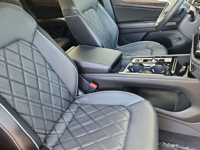 2024 Volkswagen Atlas 2.0T SEL Premium R-Line