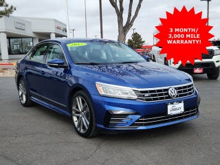 2017 Volkswagen Passat R-Line w/Comfort Pkg