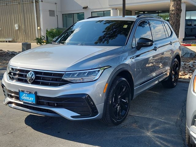 2024 Volkswagen Tiguan SE R-Line Black