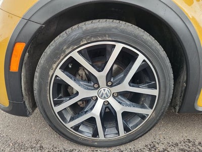2017 Volkswagen Beetle 1.8T Dune