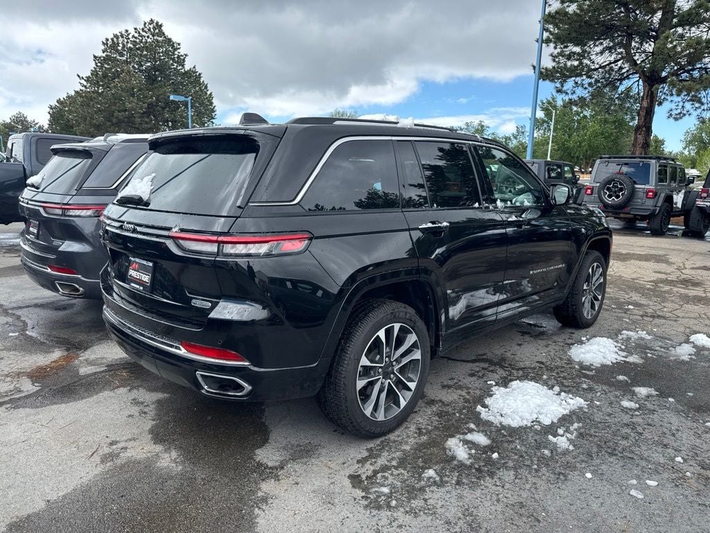 2022 Jeep Grand Cherokee Overland